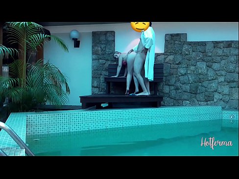 ❤️ Le patron invite la femme de chambre à la piscine, mais n'a pas pu résister à une chaude ❤️❌ Porno vk at porn fr.watchhentai.ru ❤